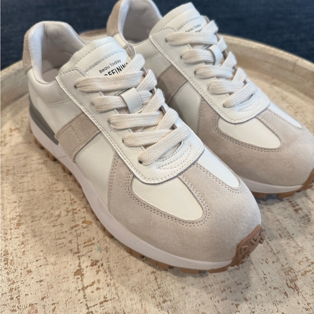 Beau Today platform neutral White Sneakers like new size 240(1.5) us7-7.5